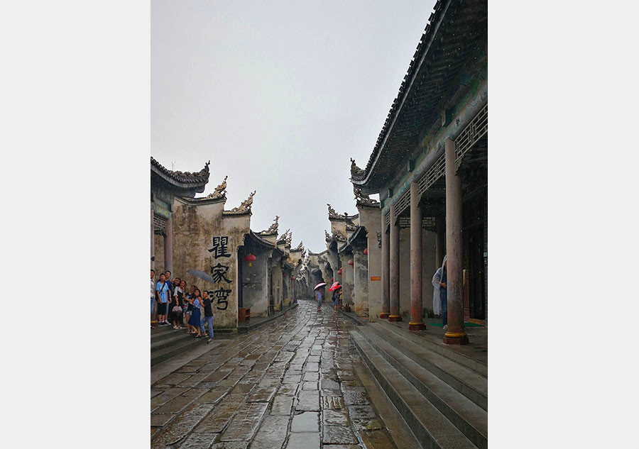 Hubei's Honghu boasts revolutionary tourist route