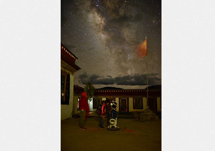 A new nightlife in Tibet