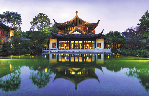 High-end hotels shine for more Chinese