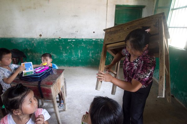 Toddlers told to bring own school desk