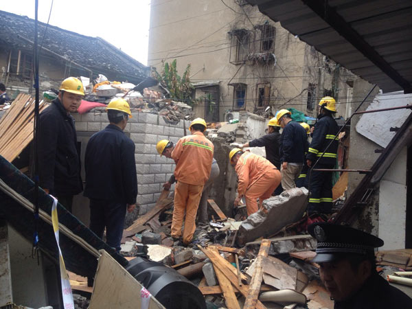 Shanghai building collapse kills 2