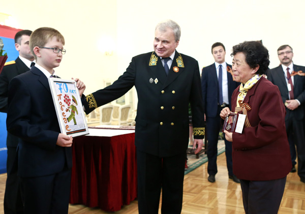 Russia honors Chinese veterans from WWII