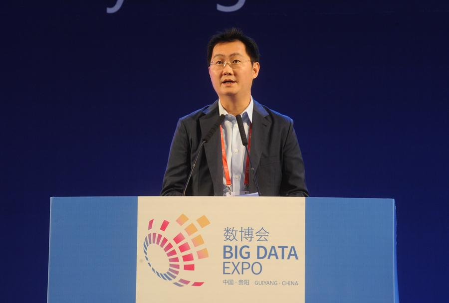 Tech giants shine on Guiyang Intl Big Data Expo 2015