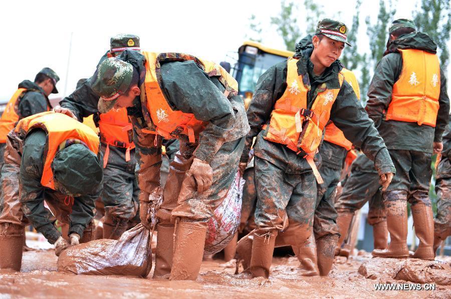 Heavy rainfall causes landslide in NW China