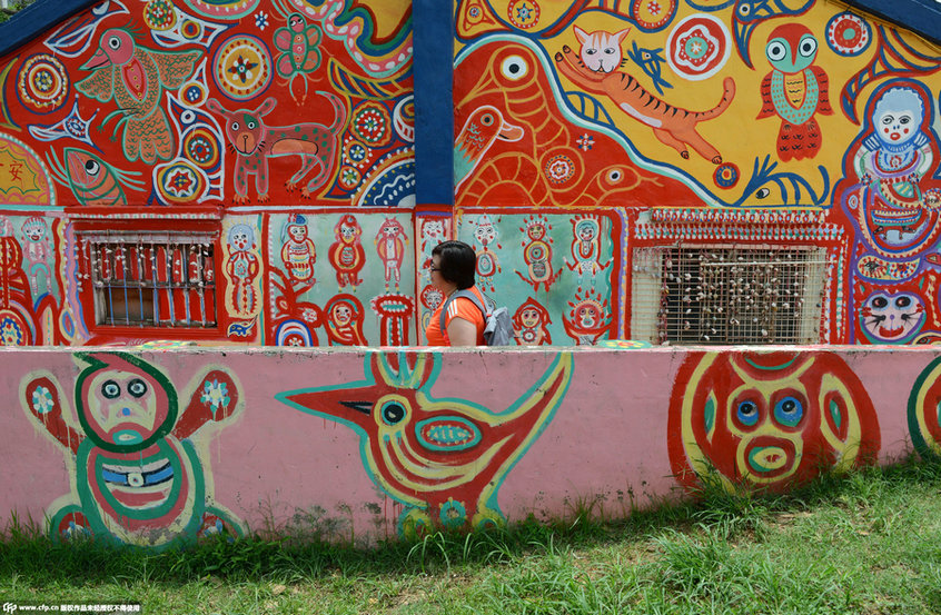 93-year-old's murals save Taiwan's 'Rainbow Village'