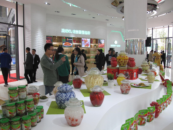 Paocai fair held in Meishan