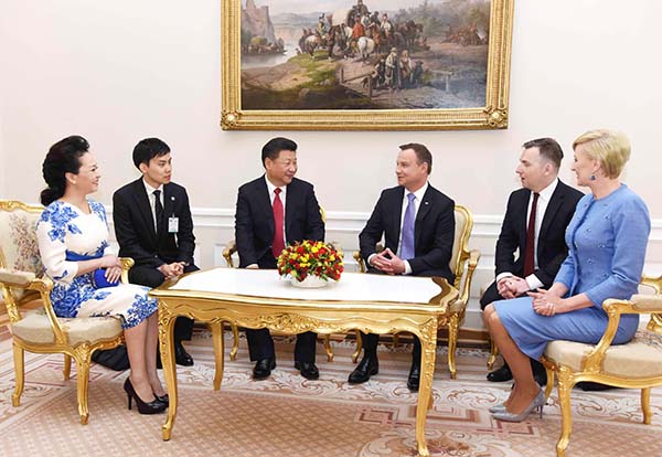 Xi arrives in Poland for state visit