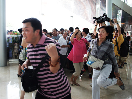 Hainan duty free gives shoppers a good deal