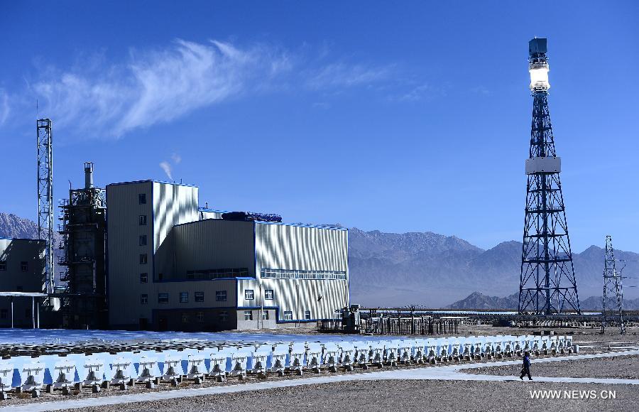 Solar power station in NW China's Qinghai