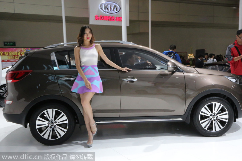 Orders set record at Zhengzhou auto show