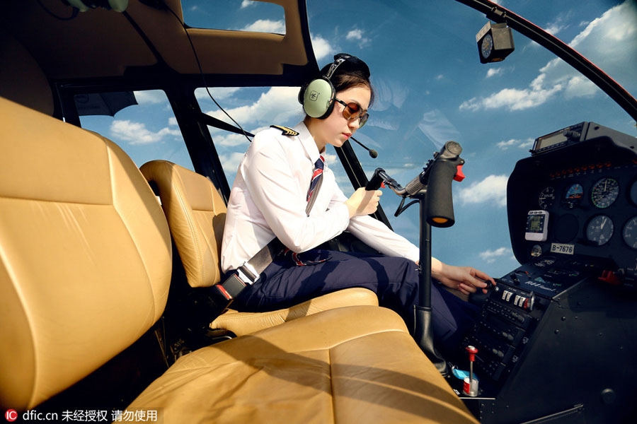 Handsome salary of helicopter pilot lures college applicants