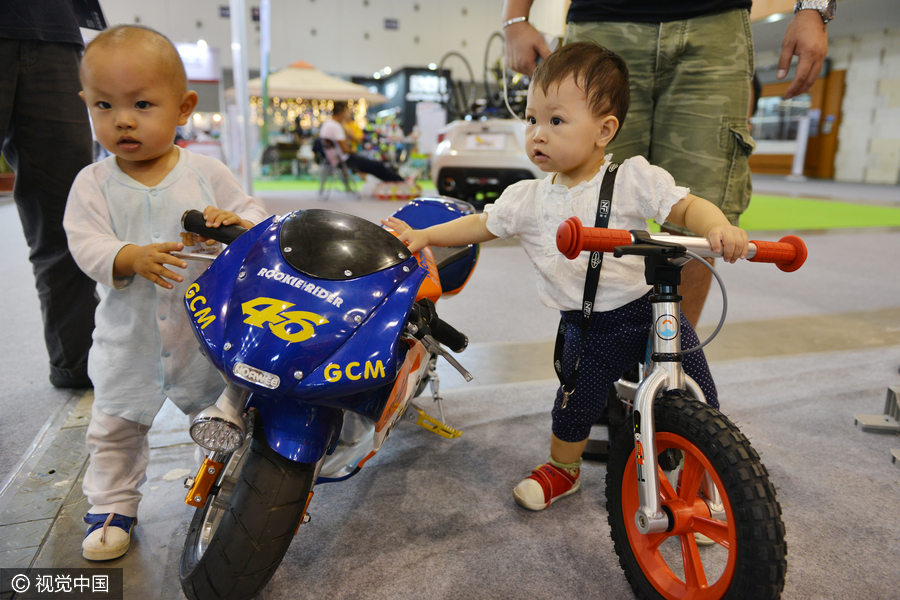 Riding on smart cycles in Nanjing