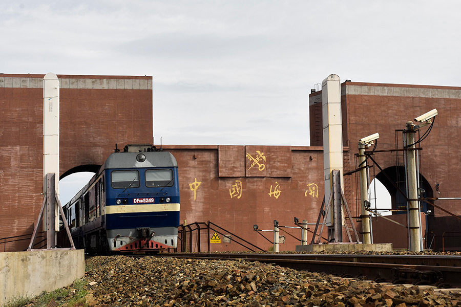 Alataw Pass: Largest land port on Kazakhstan border in China's Xinjiang