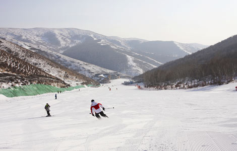 Resorts hope skiing won't go downhill