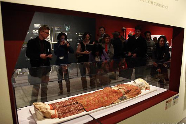 Chinese mummy on display in Philadelphia