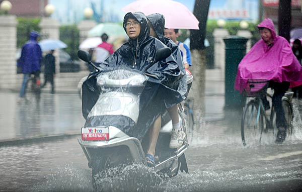 New round of heavy rain hits China; 55,000 evacuated