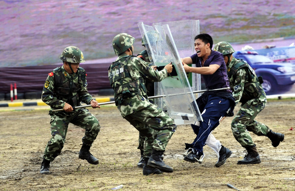 Anti-terror drill for 26th Universiade