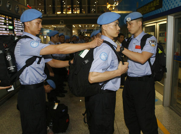 China's peacekeeping squad leaves for Liberia