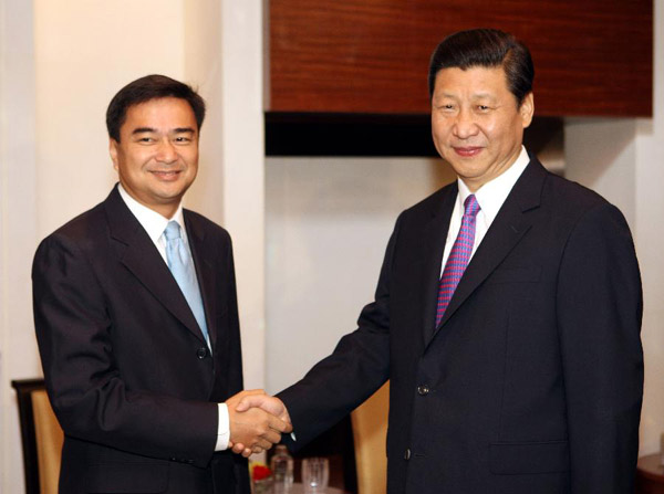 Chinese VP meets former Thai PM on relations