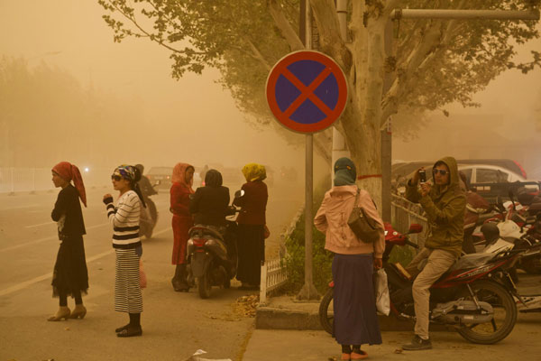 Sandstorms hit Northwest China