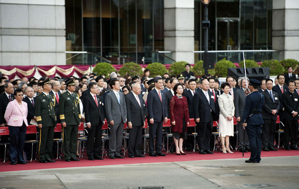 CY Leung: Govt seeks change, maintains stability