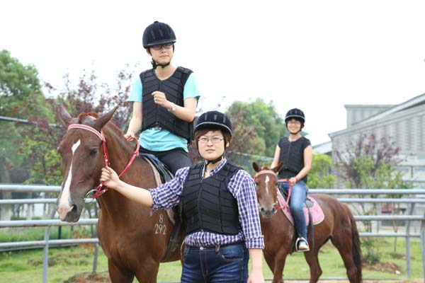 Courses help hopefuls saddle up