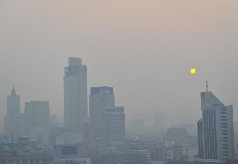 Chinese cities wrapped in smog