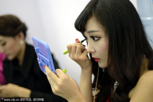 Beijing Auto Show – models backstage