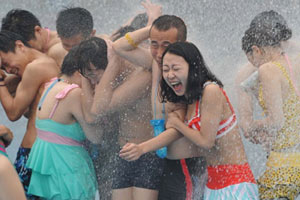 Students make a splash at grad ceremony in S Chin