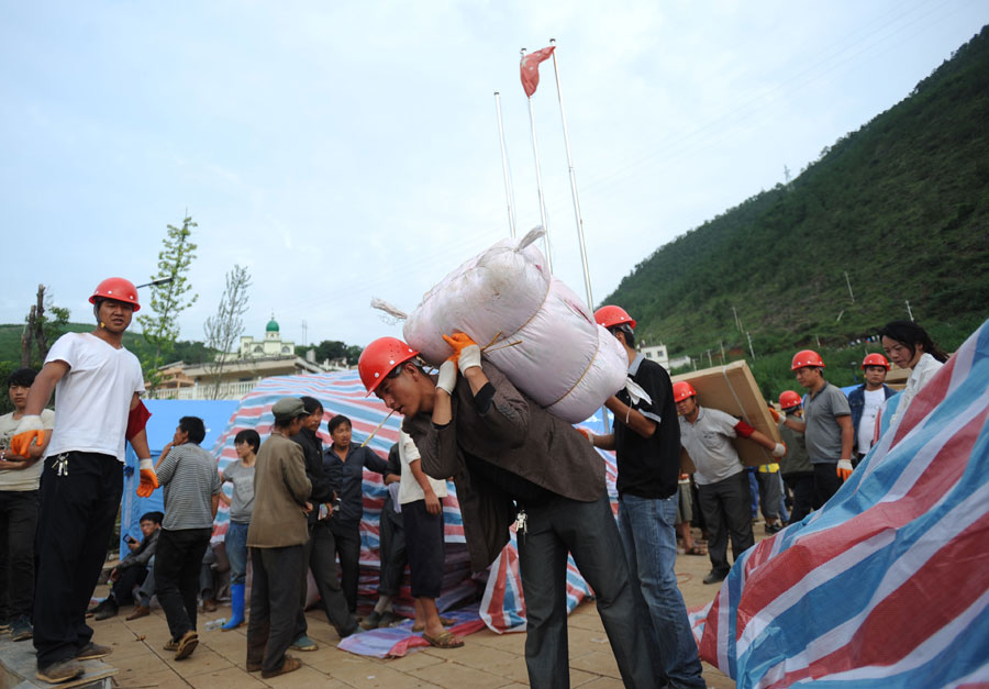 Life in quake-hit areas of Southwest China