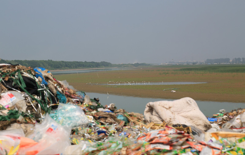 Garbage dump turns water into poison