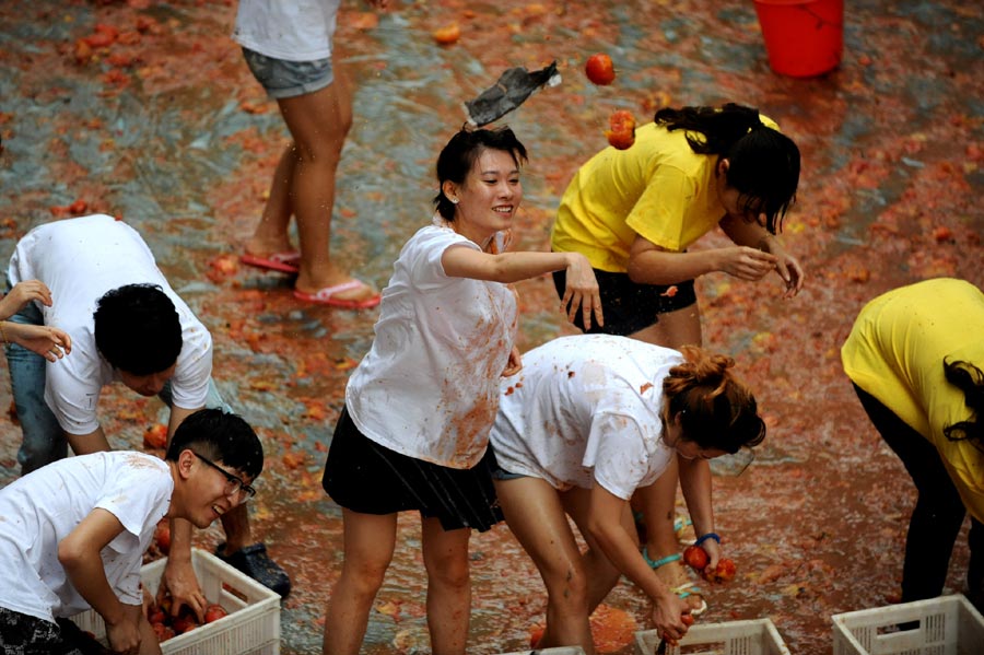 Tomatina joy in Northeast China