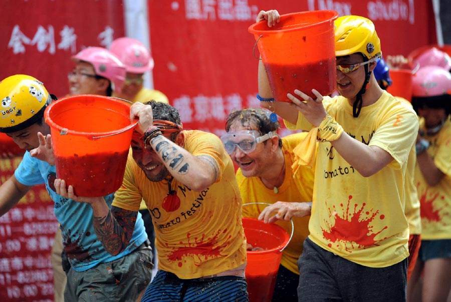 Tomatina joy in Northeast China