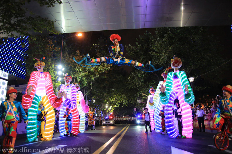 Shanghai Tourism Festival opens with razzle-dazzle