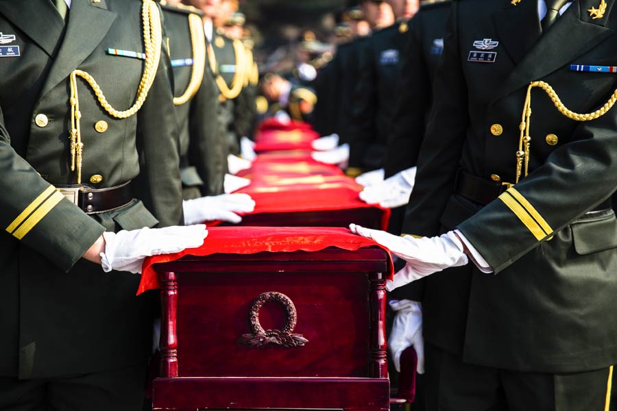 Remains of Chinese volunteer force buried in Shenyang