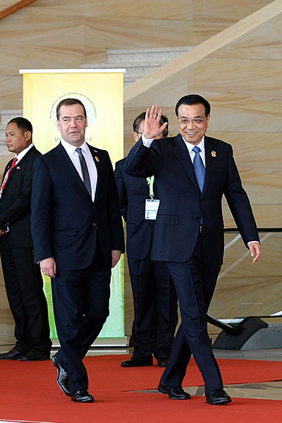 Premier Li attends the 9th East Asia Summit