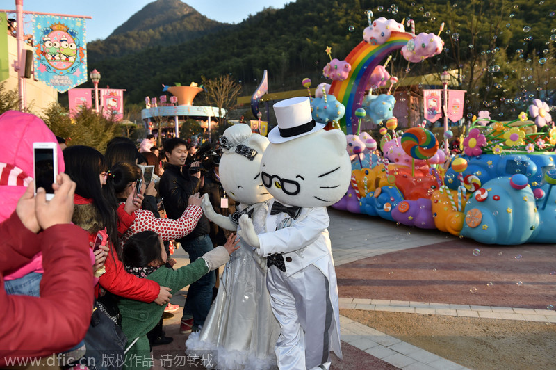 Hello Kitty theme park opens in Zhejiang