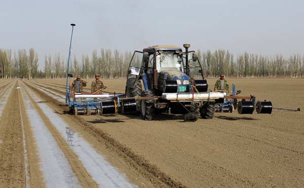 Xinjiang: Productivity versus pollution