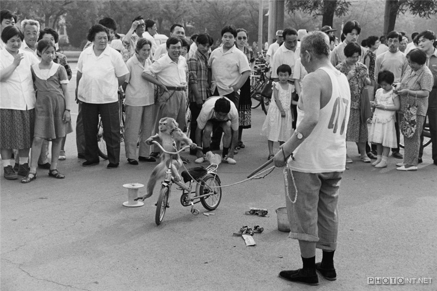 Photographer captures changes in China