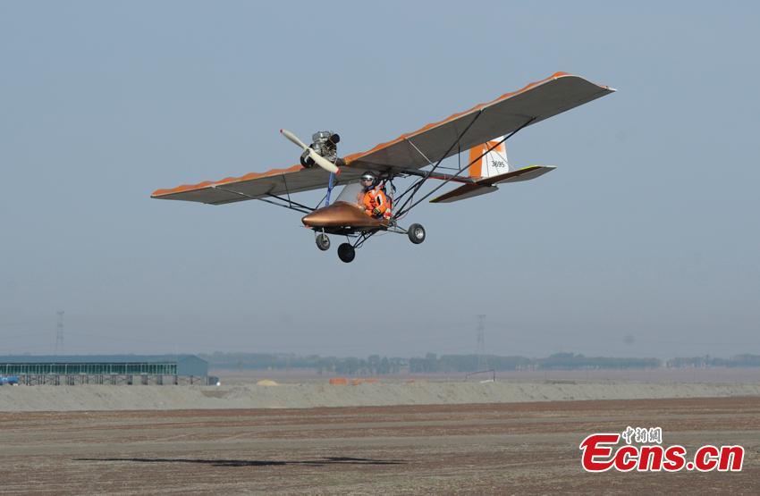 Man successfully flies homemade plane