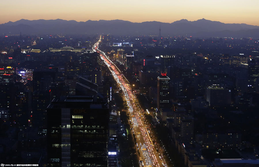 Photographer captures different shades of Beijing's nights