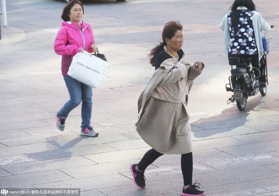 Cold wave sweeps through China