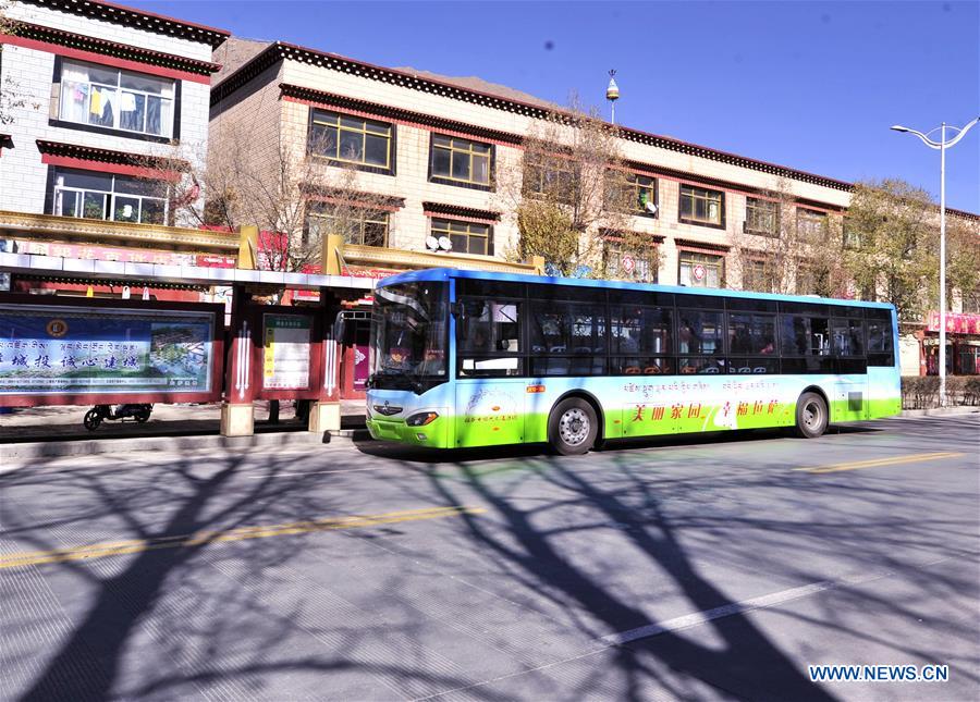 First solar powered public bus operates in Tibet