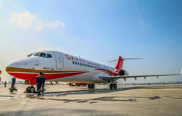 China's first regional jet delivered