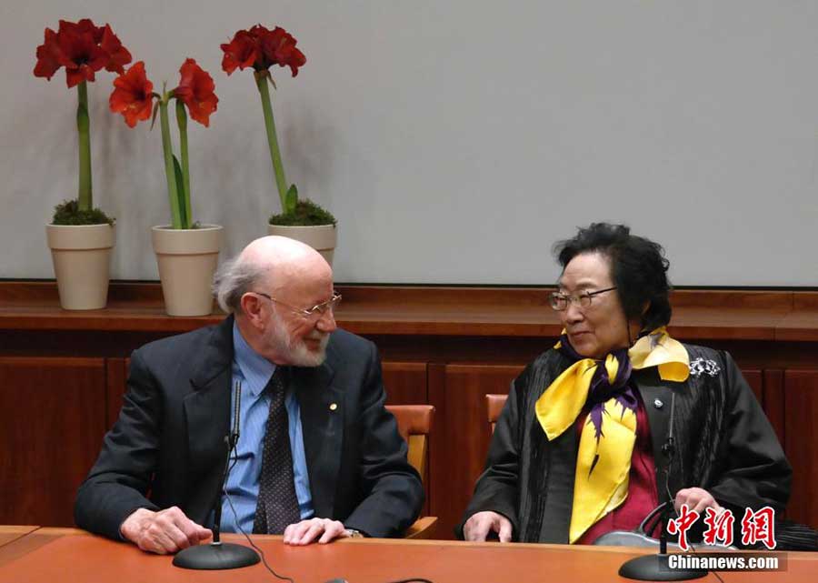 Chinese Nobel laureate Tu Youyou arrives for ceremony in Sweden