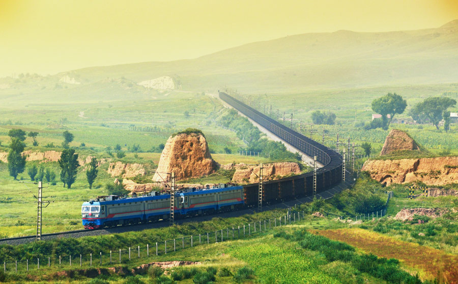 China's beauty by rail