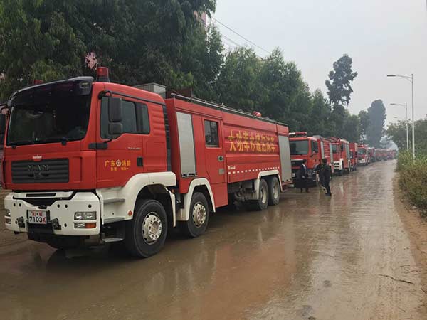 Rescue work underway after fatal landslide hits buildings in Shenzhen