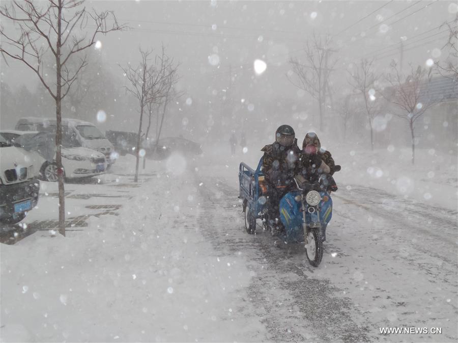 Cold wave sweeps across China