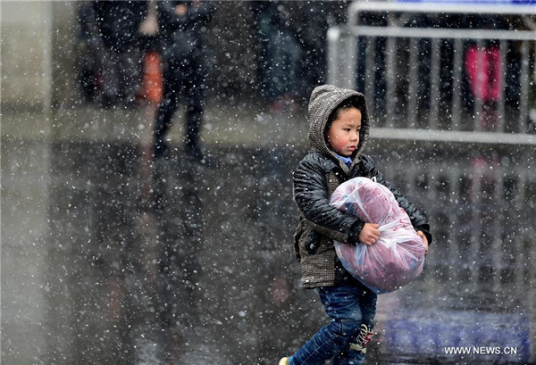 Railway transportation sees travel peak as Spring Festival draws near