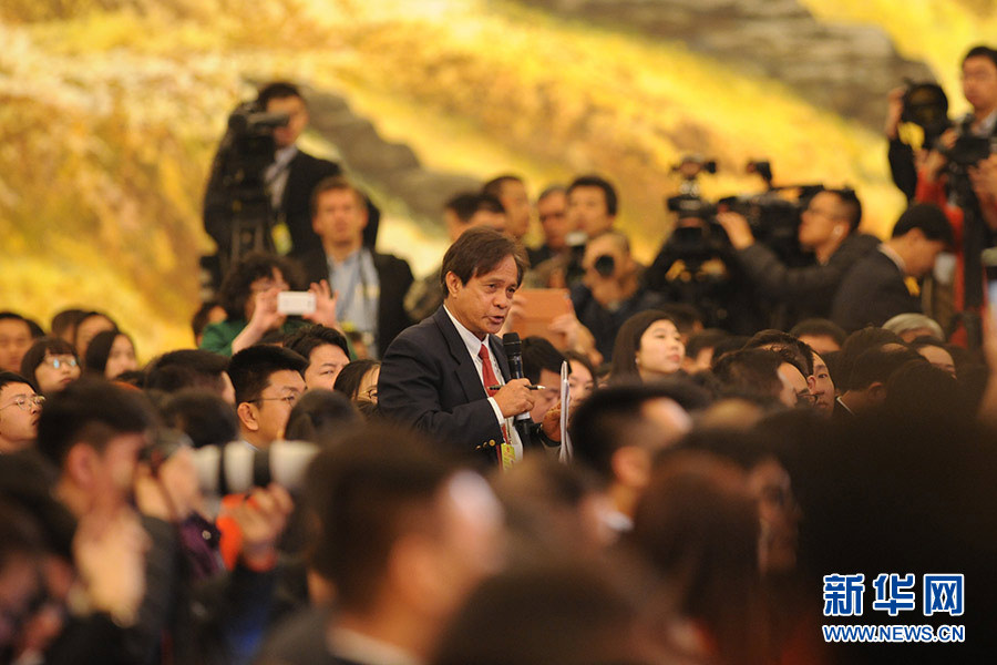 Journalists from around the world at Li's news conference